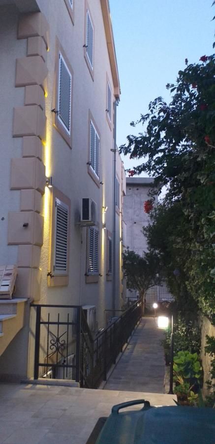 Апартаменты Apartments Savić Херцег-Нови-23