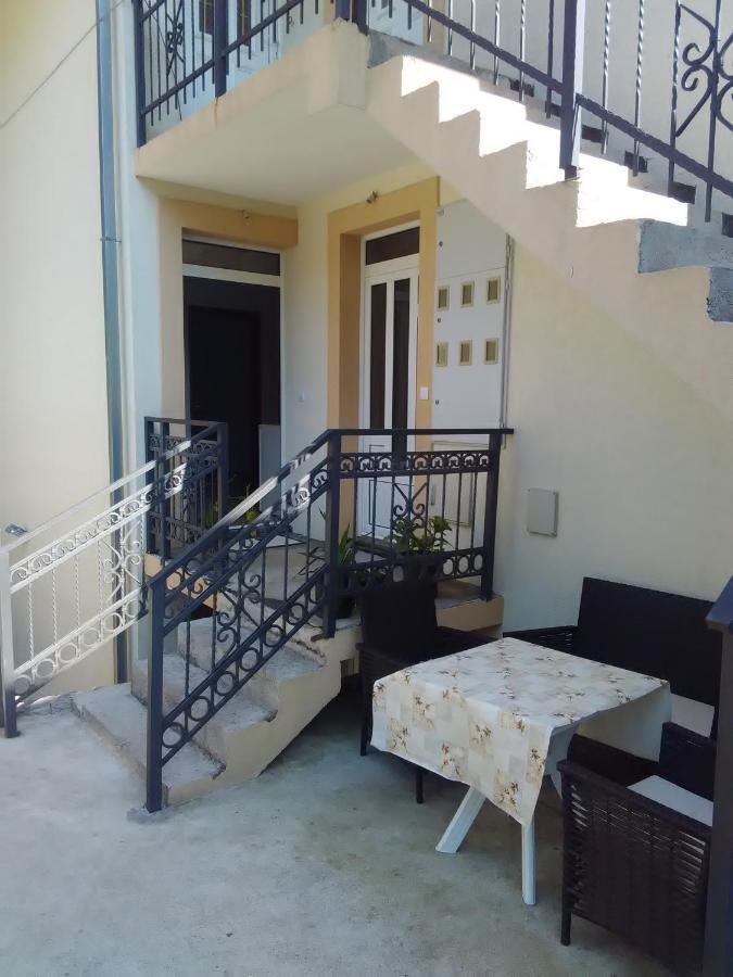 Апартаменты Apartments Savić Херцег-Нови